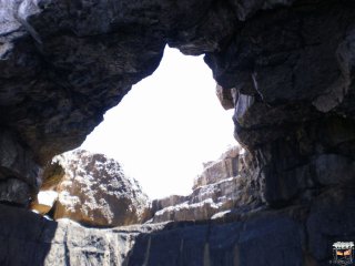 in der Grotte
